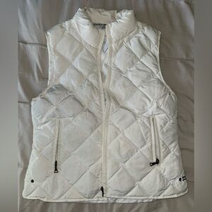 Tommy Hilfiger puffer vests